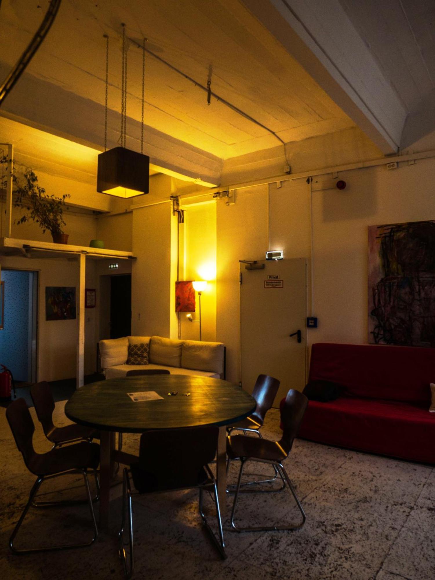 Apartamento Einzigartiges 140Qm Loft - Party Ist Erlaubt! Berlín Exterior foto